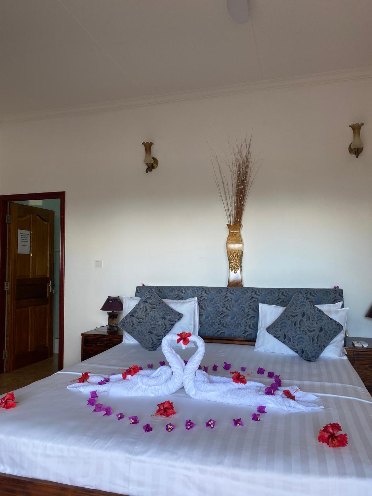 Divers Lodge Guest House Beau Vallon  Exterior foto